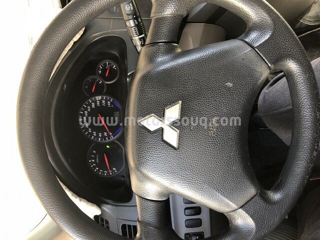 2008 Mitsubishi Grandis