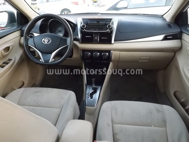 2015 تويوتا يارس