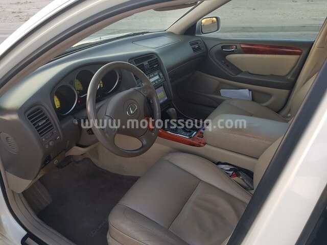2005 لكزس جي إس 300