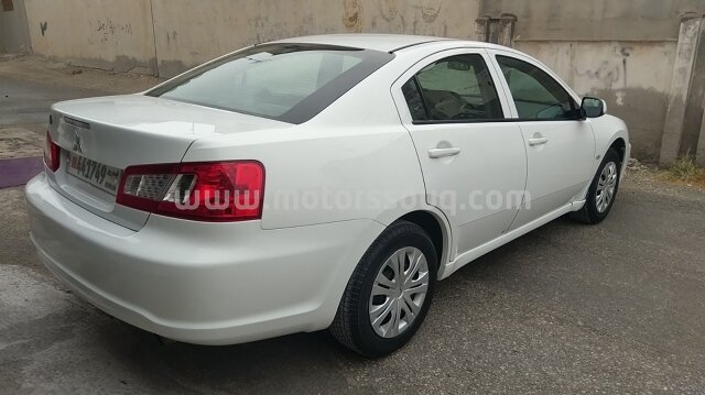 2013 Mitsubishi Galant