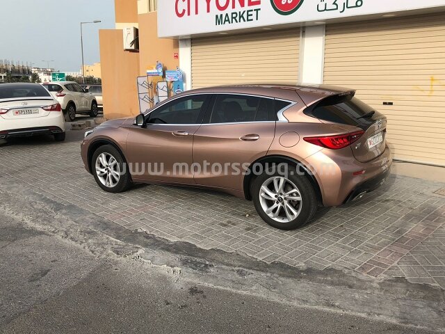 2017 إنفينيتي كيو 50