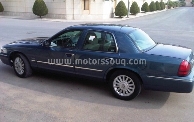 2010 Mercury Grand Marquis