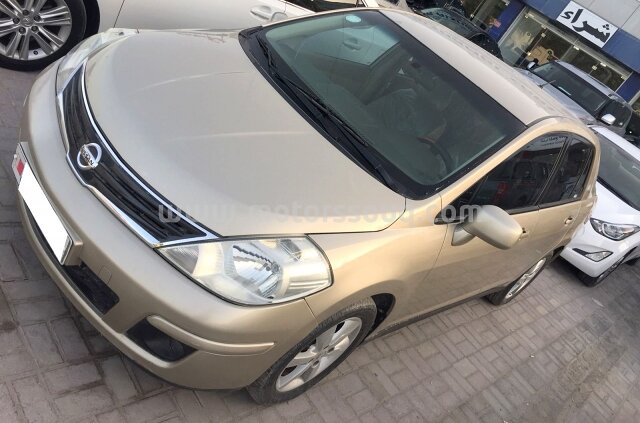 2011 نيسان تيدا