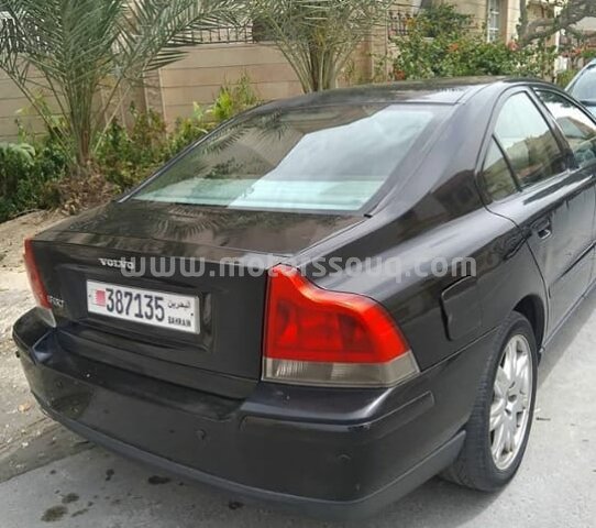 2004 فولفو إس 60