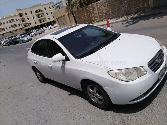 2009 هيونداي إلنترا