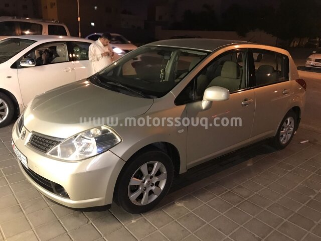 2007 نيسان تيدا