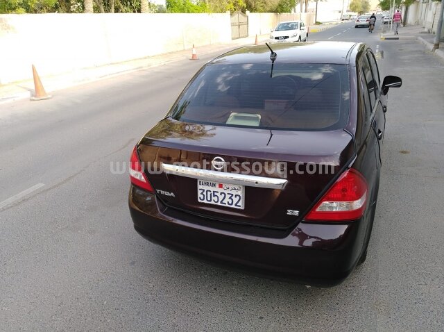2008 نيسان تيدا