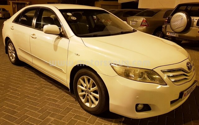 2010 تويوتا كامري