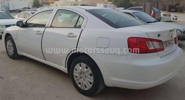 2010 Mitsubishi Galant
