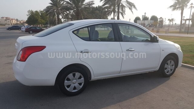 2014 نيسان صني