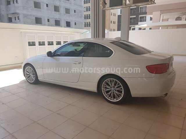 2012 بي إم دبليو 325