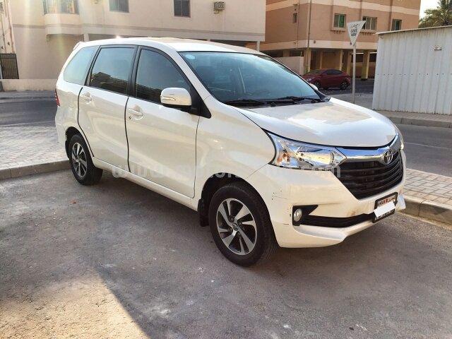 2016 تويوتا أفانزا