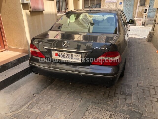 2005 Lexus LS