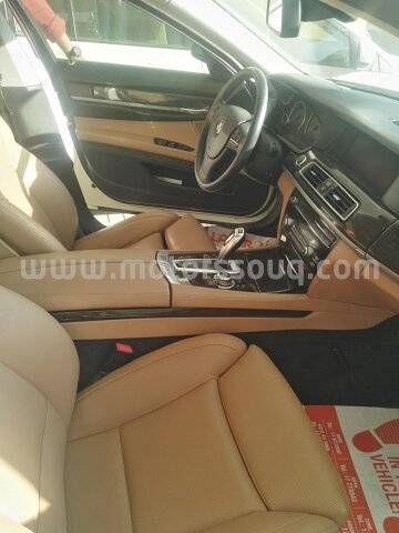 2012 بي إم دبليو 750