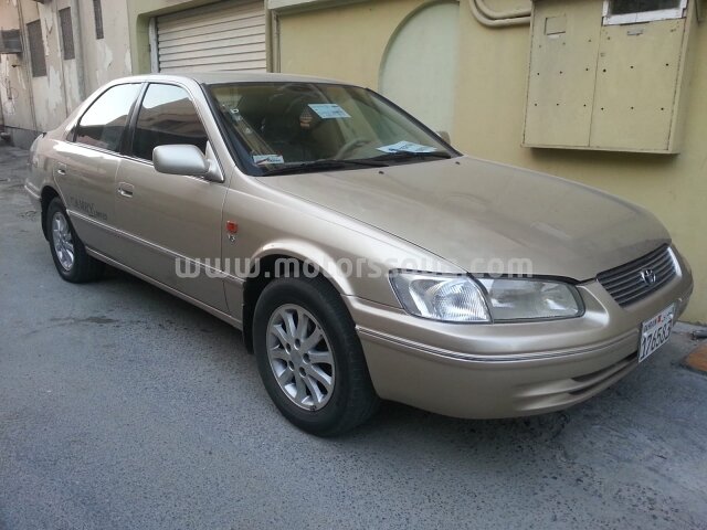 2000 Toyota Camry