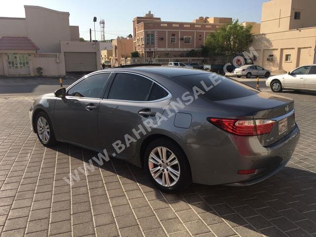 2014 Lexus ES350