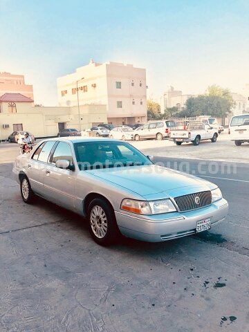 2003 Ford Grand Marquis