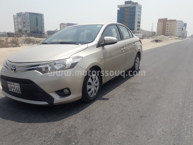 2015 تويوتا يارس