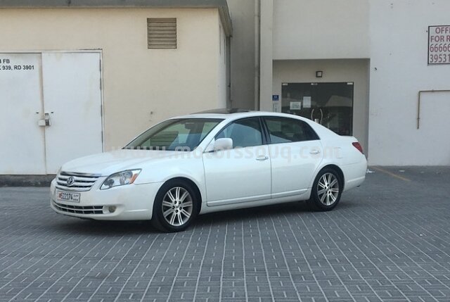 2007 تويوتا أفالون