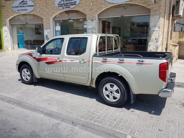 2011 نيسان نافارا