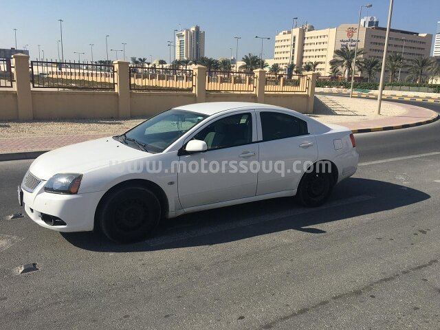2011 Mitsubishi Galant
