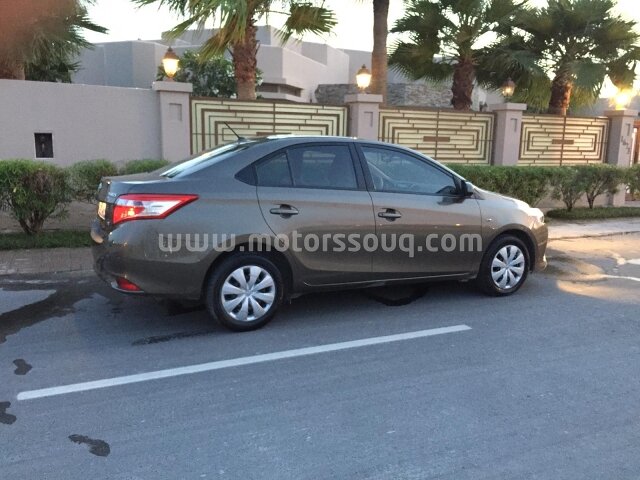 2015 تويوتا يارس