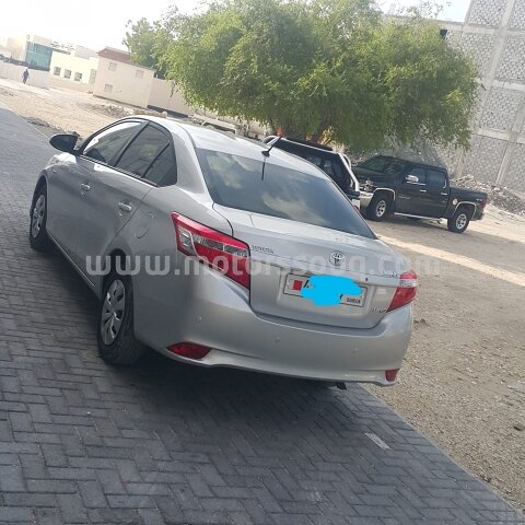 2015 تويوتا يارس