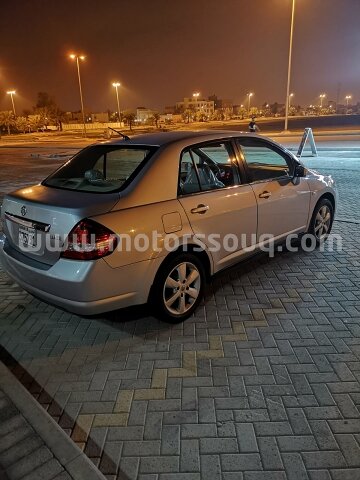 2009 نيسان تيدا