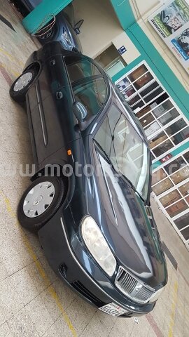 2004 نيسان صني