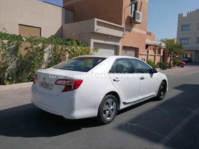 2014 تويوتا كامري
