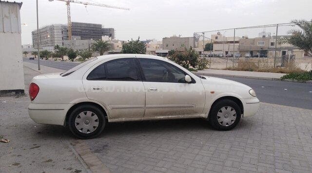 2005 Nissan Sunny