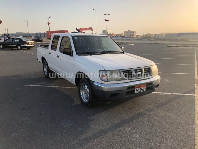 2002 نيسان بيك أب