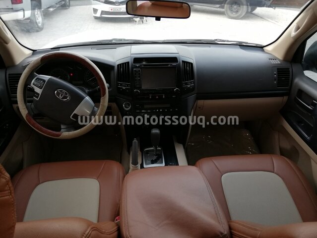 2013 Toyota Land Cruiser
