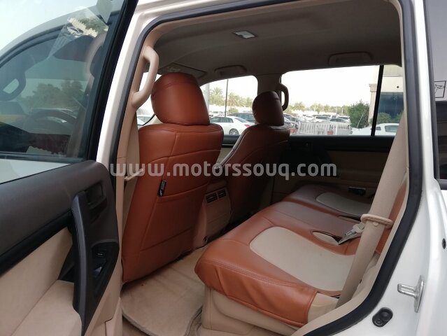 2013 Toyota Land Cruiser