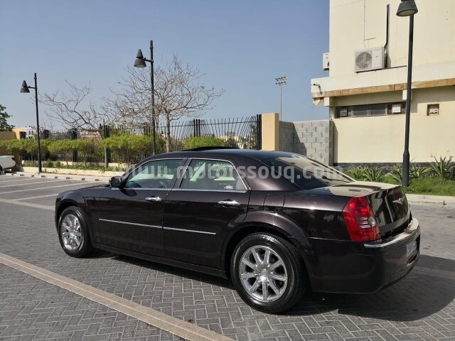 2010 كرايسلر 300