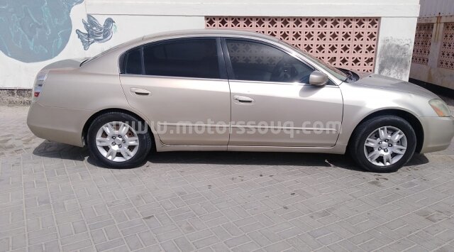 2005 نيسان ألتيما