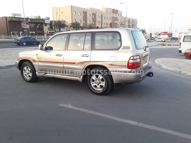 2004 تويوتا لاند كروزر