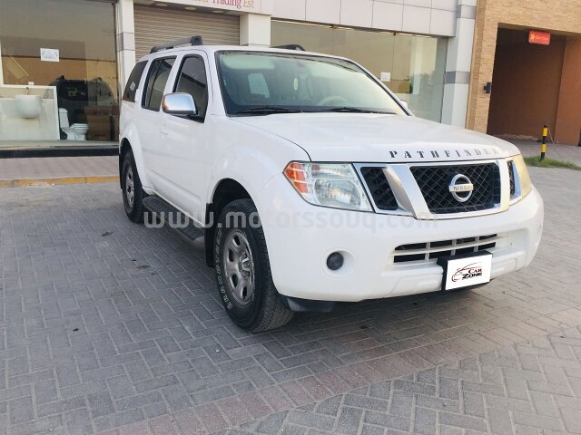2013 نيسان باث فايندر