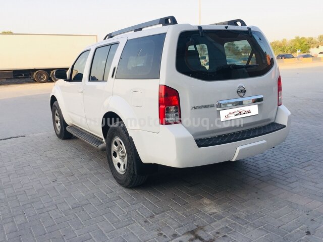 2013 نيسان باث فايندر