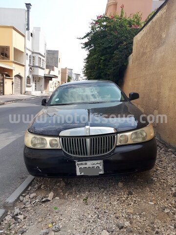 2003 Lincoln Town CAR