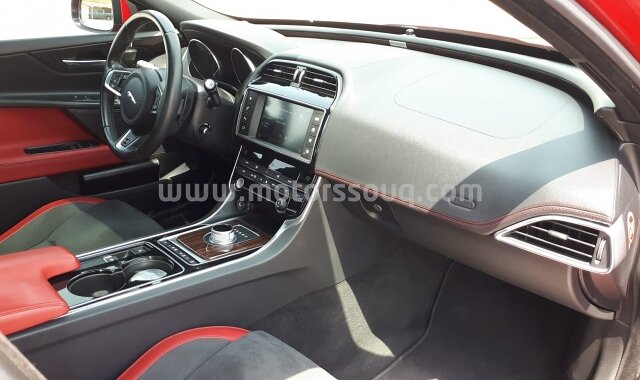 2016 Jaguar XE