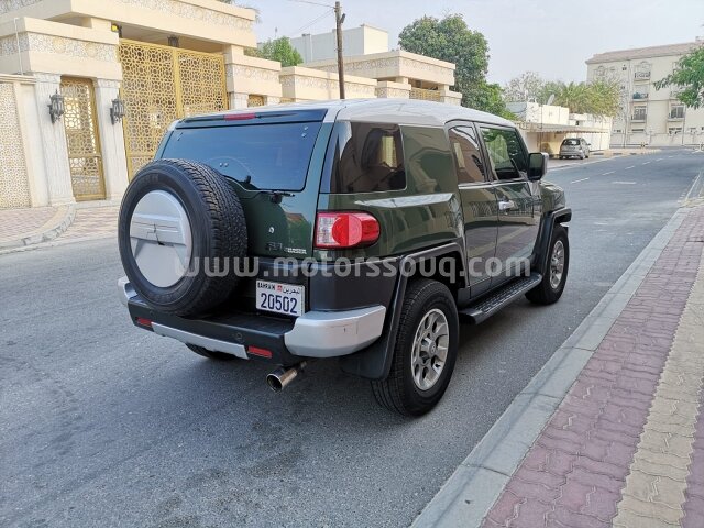 2012 تويوتا إف جيه