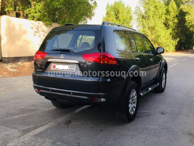 2010 Mitsubishi Pajero