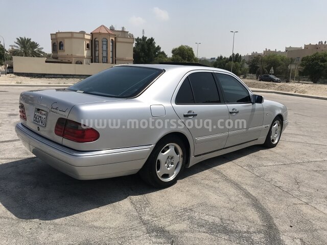 1998 مرسيدس بنز الفئة إي