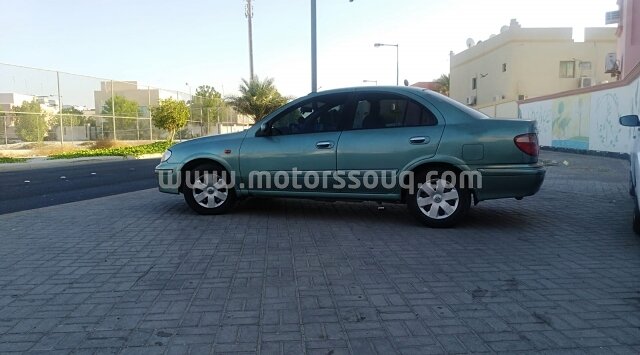 2002 نيسان صني