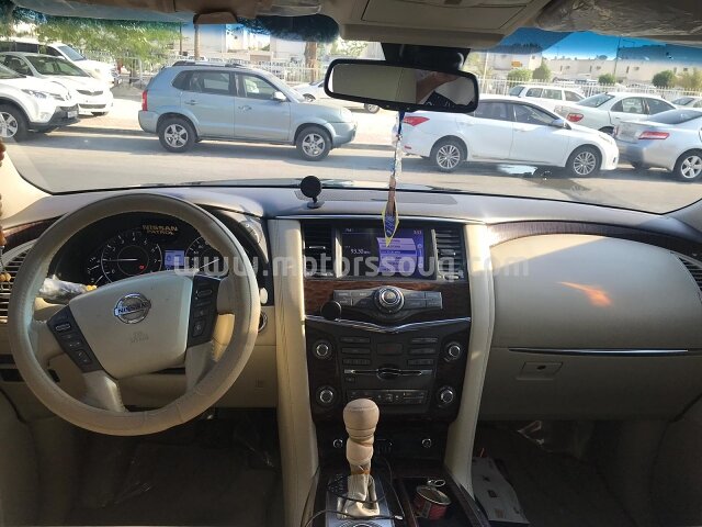 2012 نيسان باترول