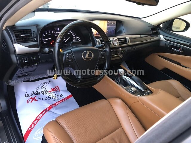 2013 Lexus LS