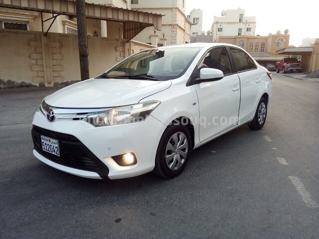 2015 تويوتا يارس