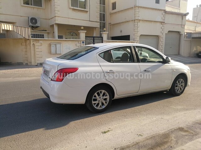 2015 نيسان صني