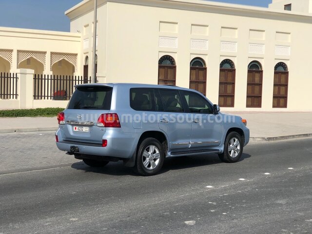 2013 Toyota Land Cruiser